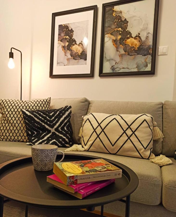 וולוס Stylish Ground Floor Maisonette מראה חיצוני תמונה