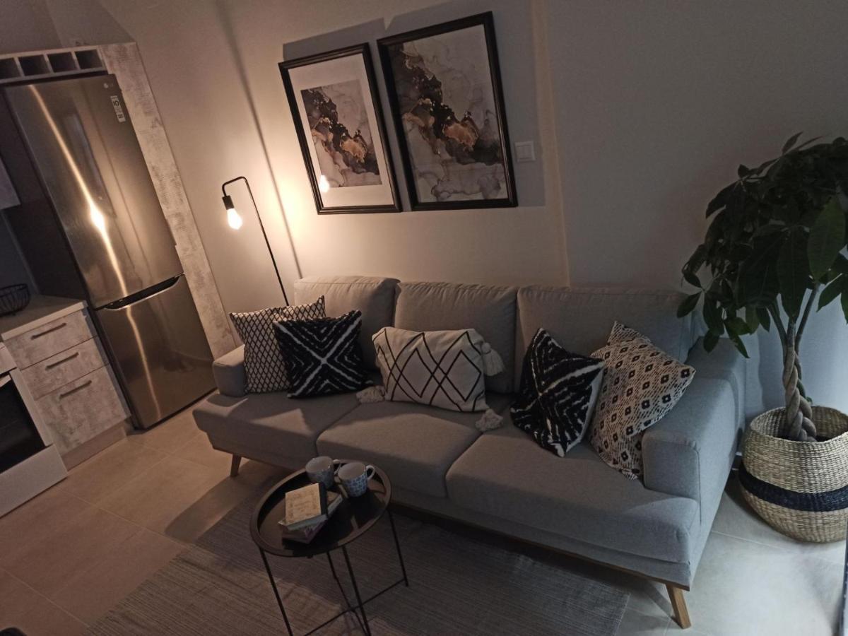 וולוס Stylish Ground Floor Maisonette מראה חיצוני תמונה